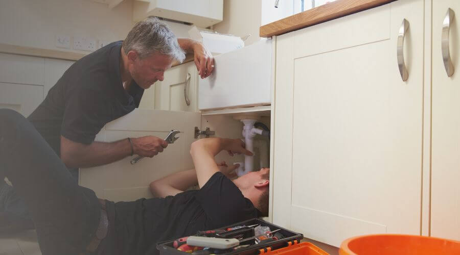 Local water heater installation in Knippa, TX